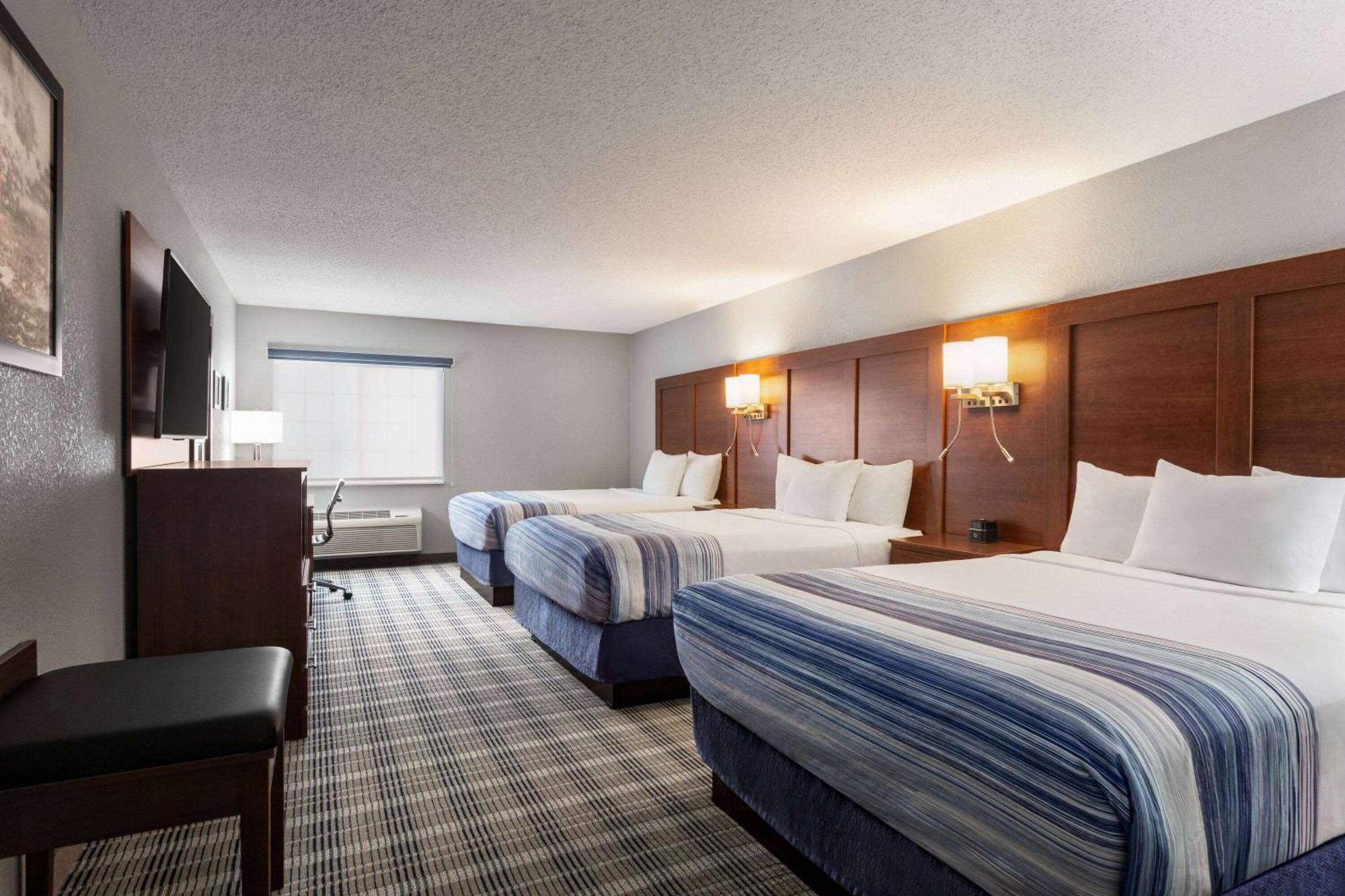 Americinn By Wyndham Williamsburg Extérieur photo