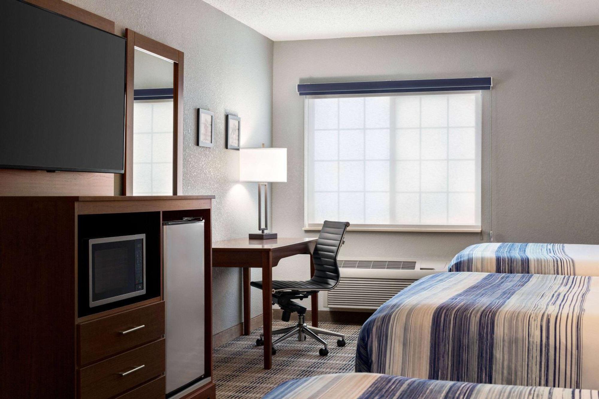 Americinn By Wyndham Williamsburg Extérieur photo