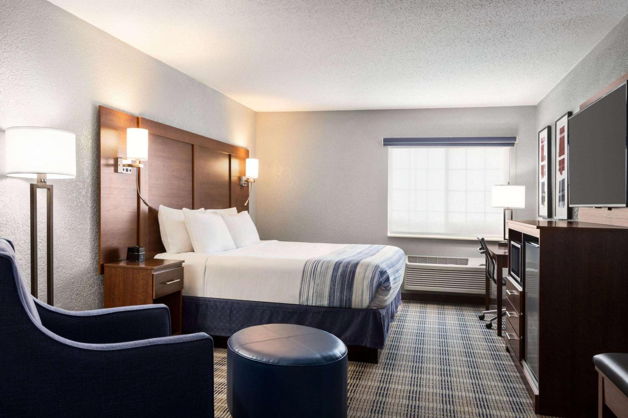 Americinn By Wyndham Williamsburg Extérieur photo