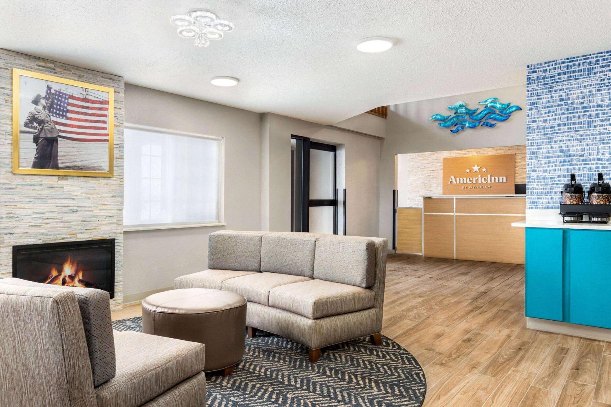 Americinn By Wyndham Williamsburg Extérieur photo