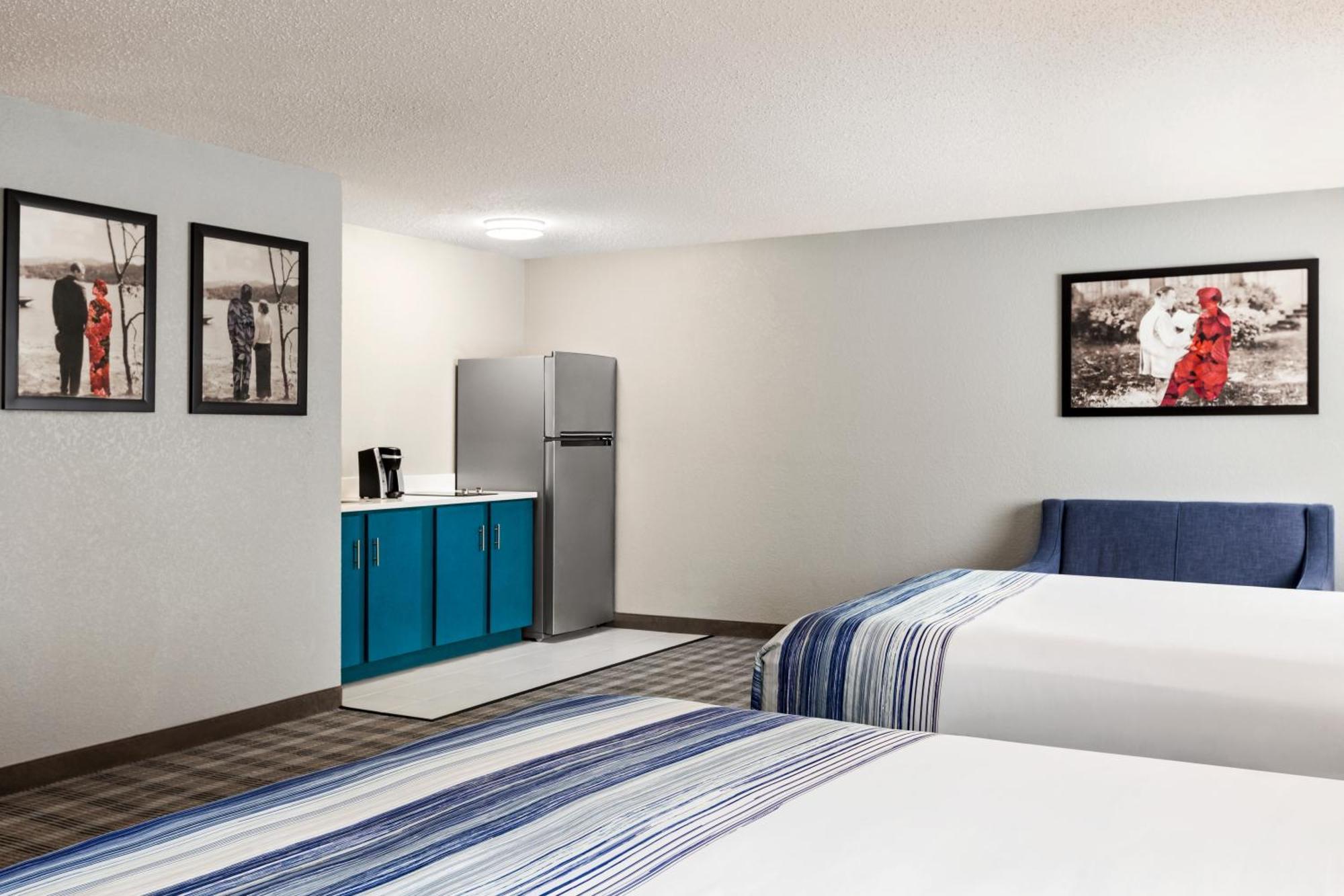 Americinn By Wyndham Williamsburg Extérieur photo